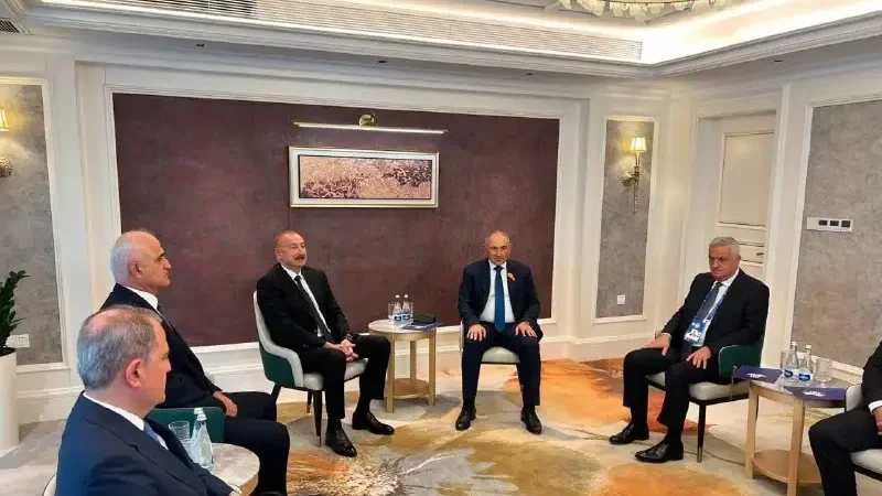 Bişkekdə Prezident İlham Əliyevlə Nikol Paşinyan arasında görüş keçirilir - YENİLƏNİB