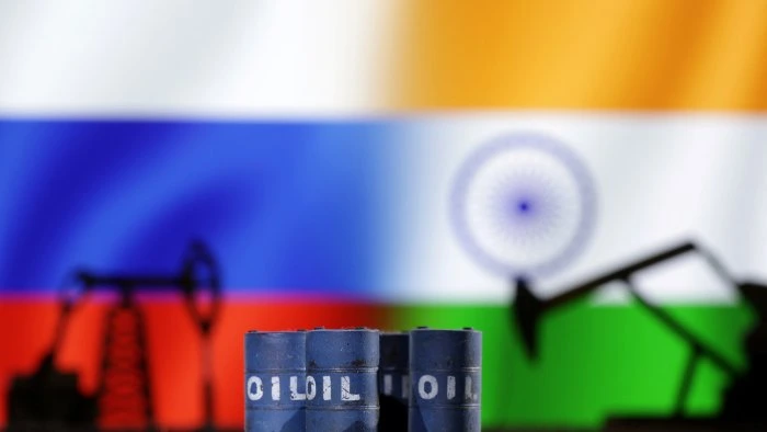Politoloq: Hindistan Rusiyanın enerji xilasına çevrilir
