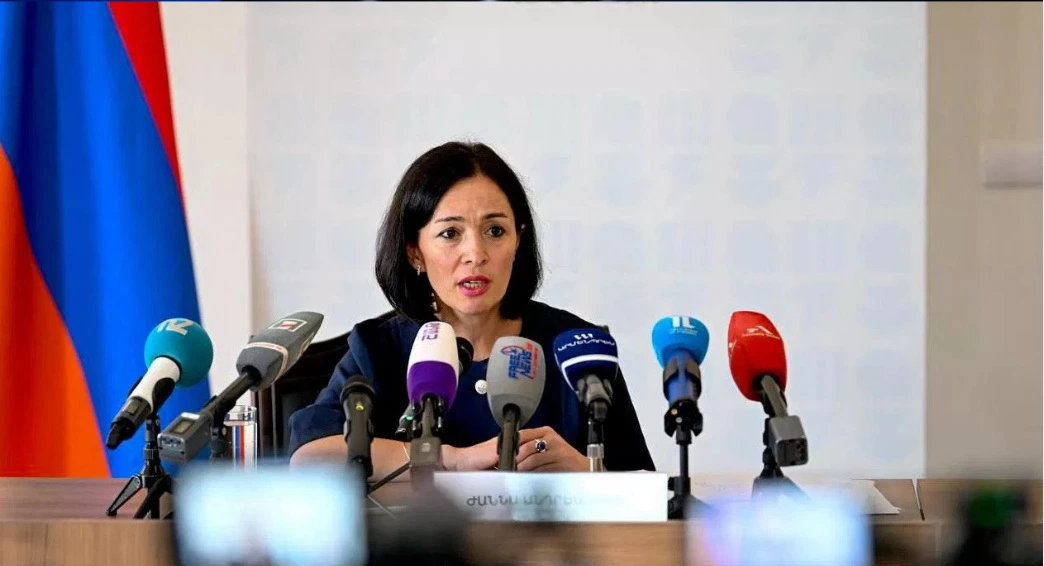 Ermənistanda uşaqların rusdilli siniflərdə təhsil alması üçün 5,4 min müraciət daxil olub - Nazir