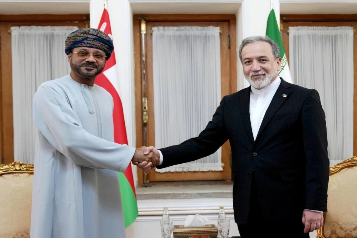 Oman xarici işlər naziri Tehranda Abbas Əraqçi ilə görüşüb