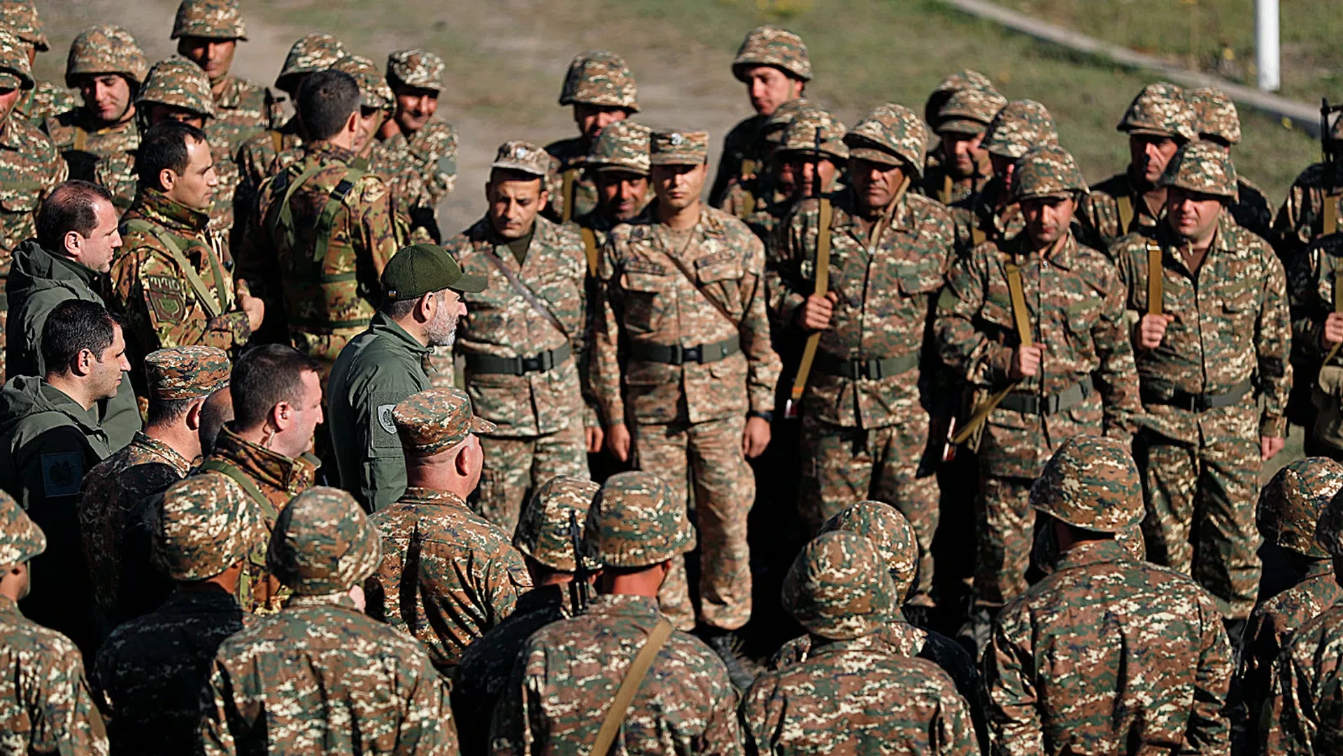 Ermənistan ordusunda intiharlar: Paşinyan işçi qrupu yaradıb