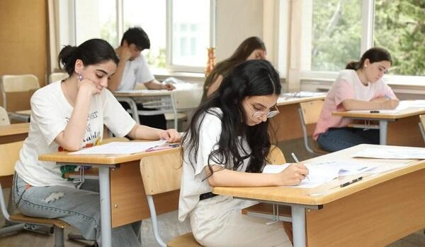 600-dən çox bal toplayan 30 abituriyent qəbul olunmadı