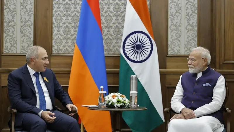 Paşinyan Modi ilə “Tramp marşrutu”nu müzakirə edib