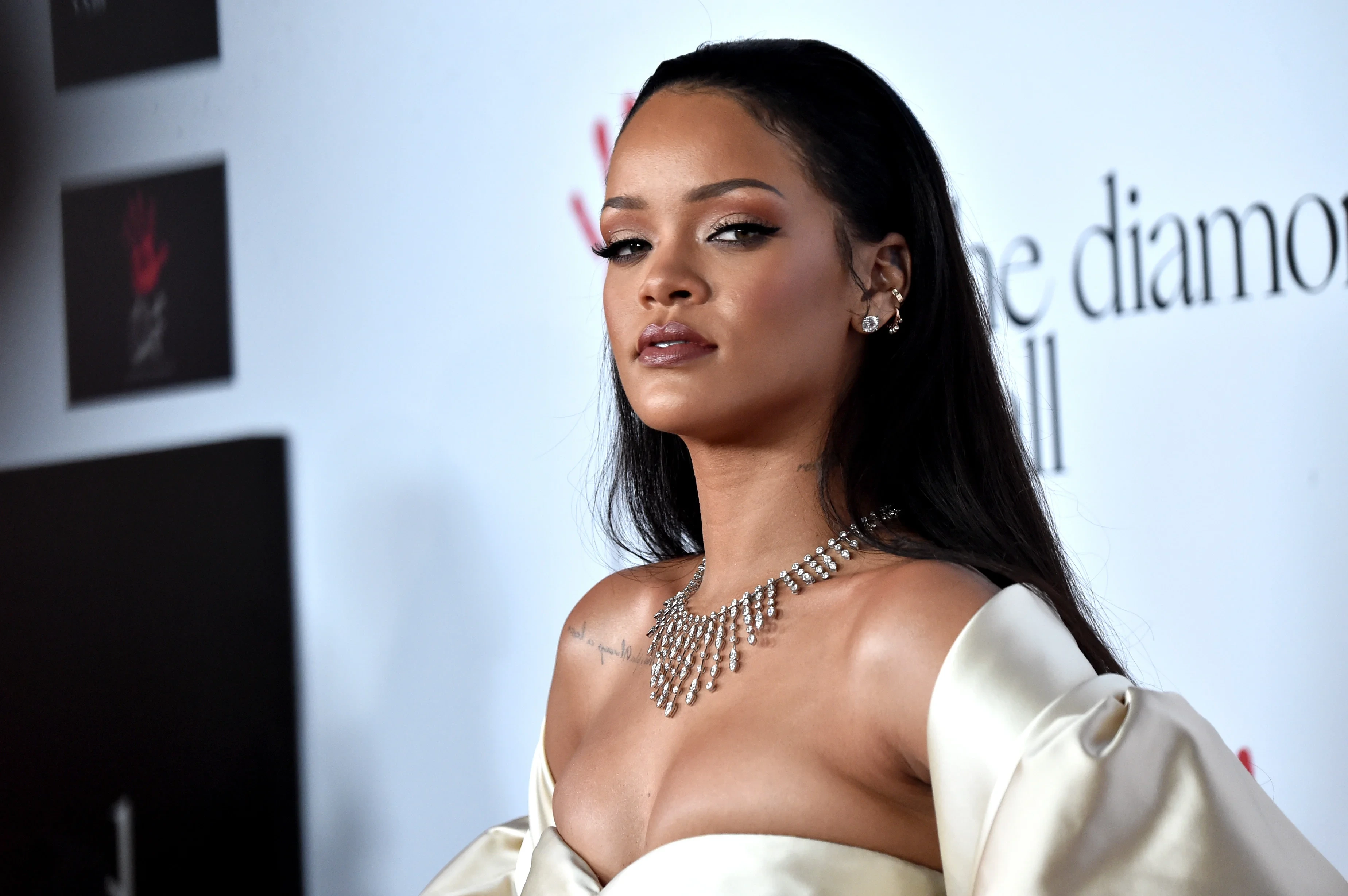 Rihanna Türkiyədə məhkəməni uddu