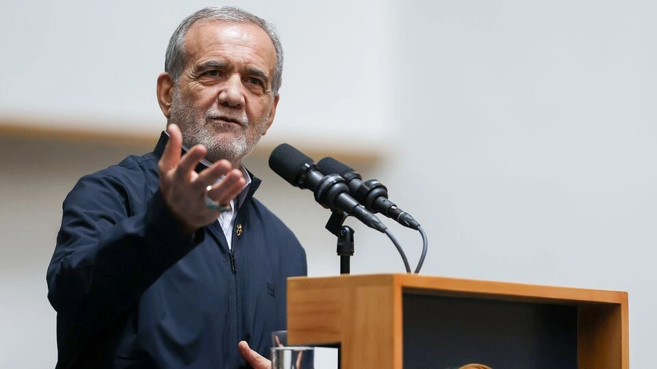 Pezeşkian: İran çökmədi, əksinə gücləndi