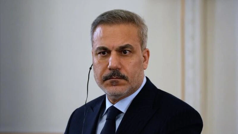Fidan Liviyada böhrandan çıxış yollarını müzakirə edib
