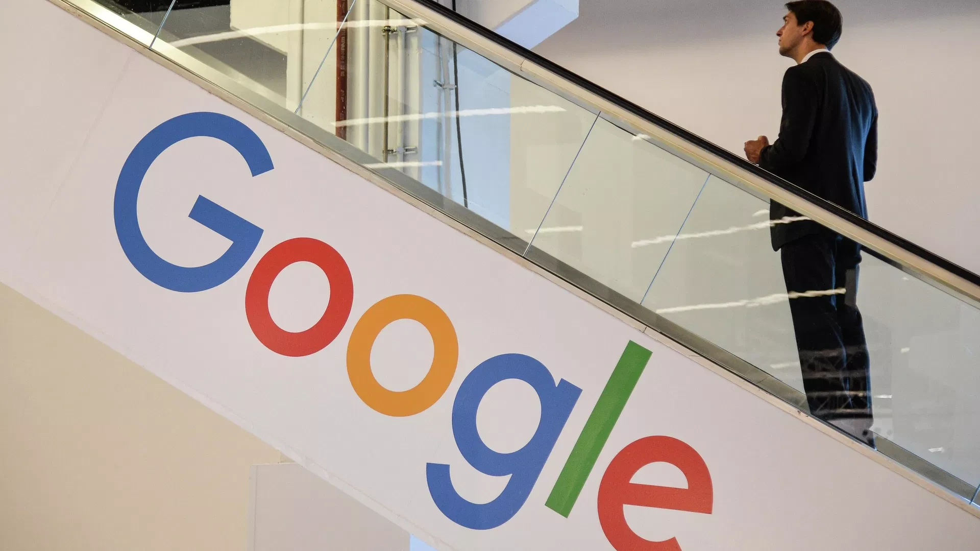 Google Rusiyada 8 əmtəə nişanını qeydiyyatdan keçirmək istəyir
