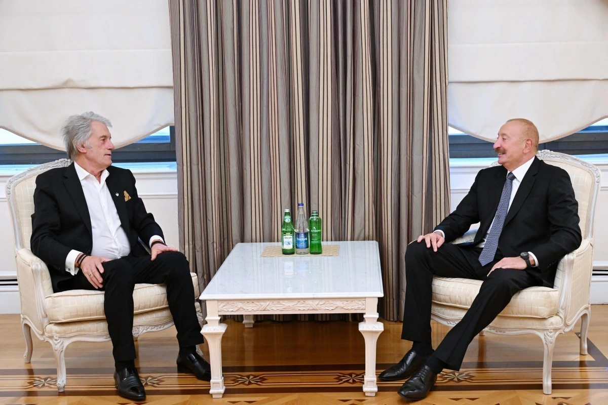 Yuşşenko Prezident İlham Əliyevlə səmimi və məzmunlu görüş keçirdiyini bildirib...