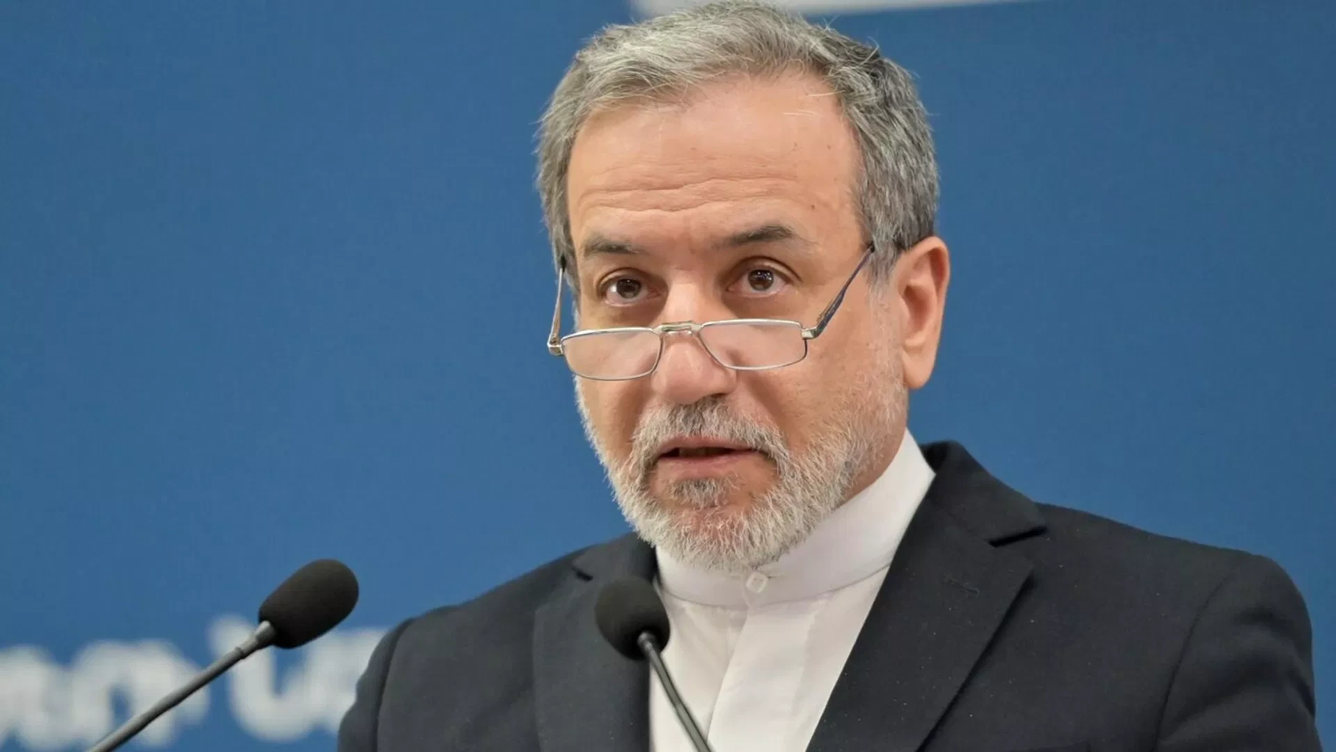 Araqçi: İran ABŞ-la müvəqqəti atəşkəs yox, müharibənin tam başa çatmasını istəyir