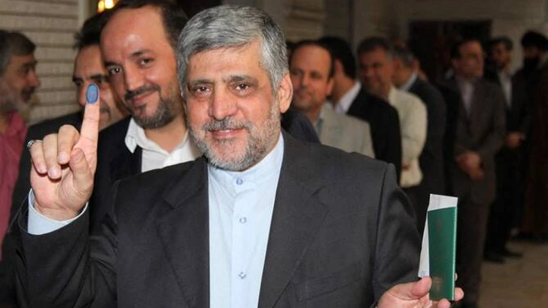 Livandan qovulan İran səfiri ölkədən çıxmaq istəmir