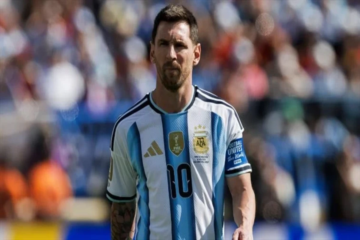 Messi milli komandadakı karyerasını başa vurub