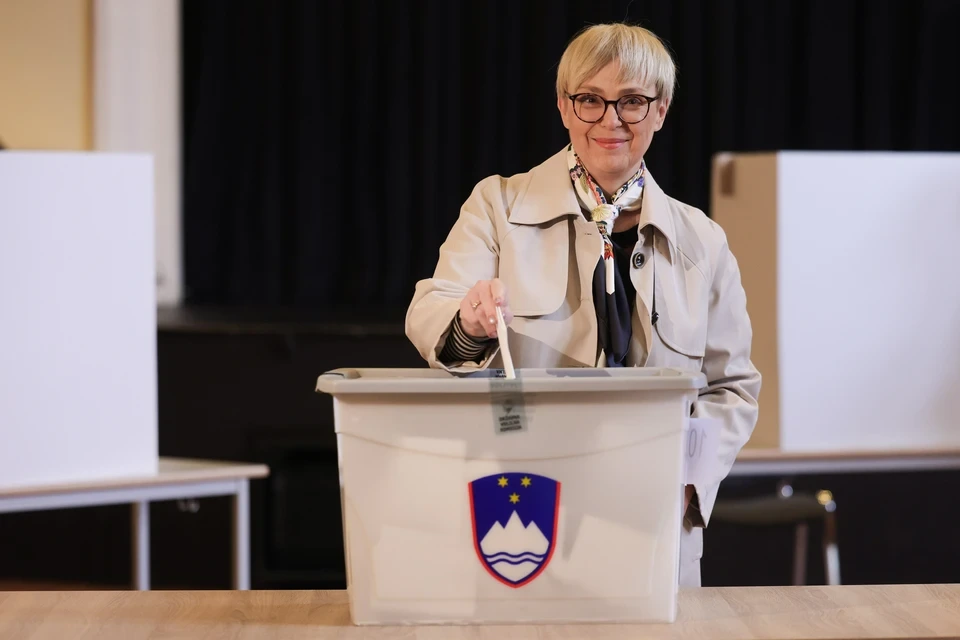 Sloveniya Prezidenti yol qəzasına düşüb