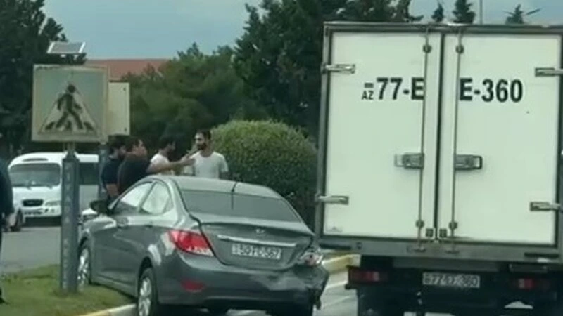 Sumqayıtda zəncirvari yol-nəqliyyat hadisəsi baş verdi