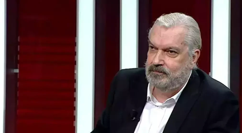 Hakan Bayrakçı: "Türk gəmisinin vurulması təsadüf də ola bilər, gizli plan da"