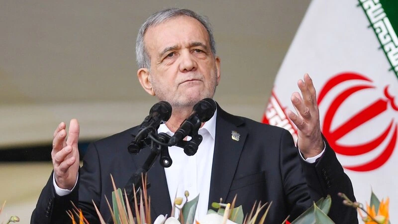 Pezeşkian: Ağıllı insan müharibədən uzaq durar