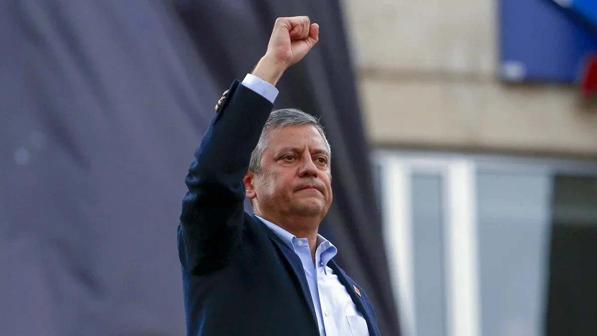 Özgür Özelin toxunulmazlığının ləğvi tələb edilib