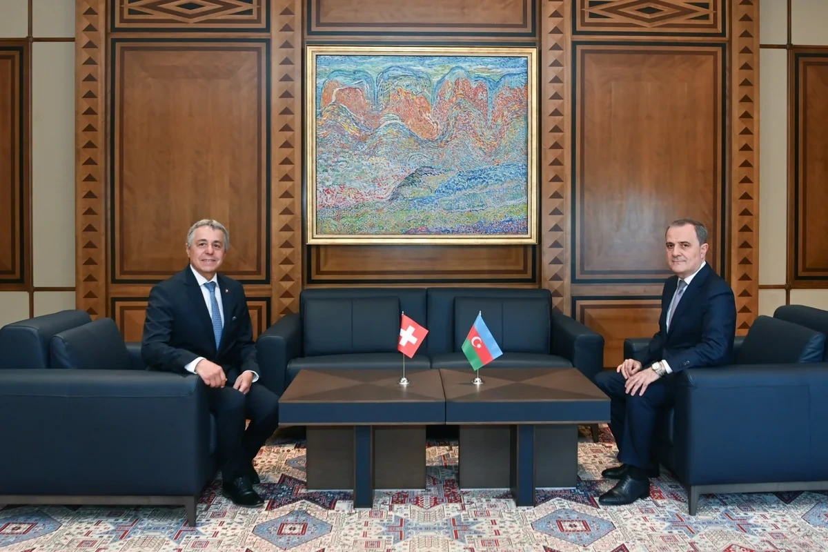 Azərbaycan XİN başçısı ilə ATƏT-in sədri arasında təkbətək görüş başlayıb