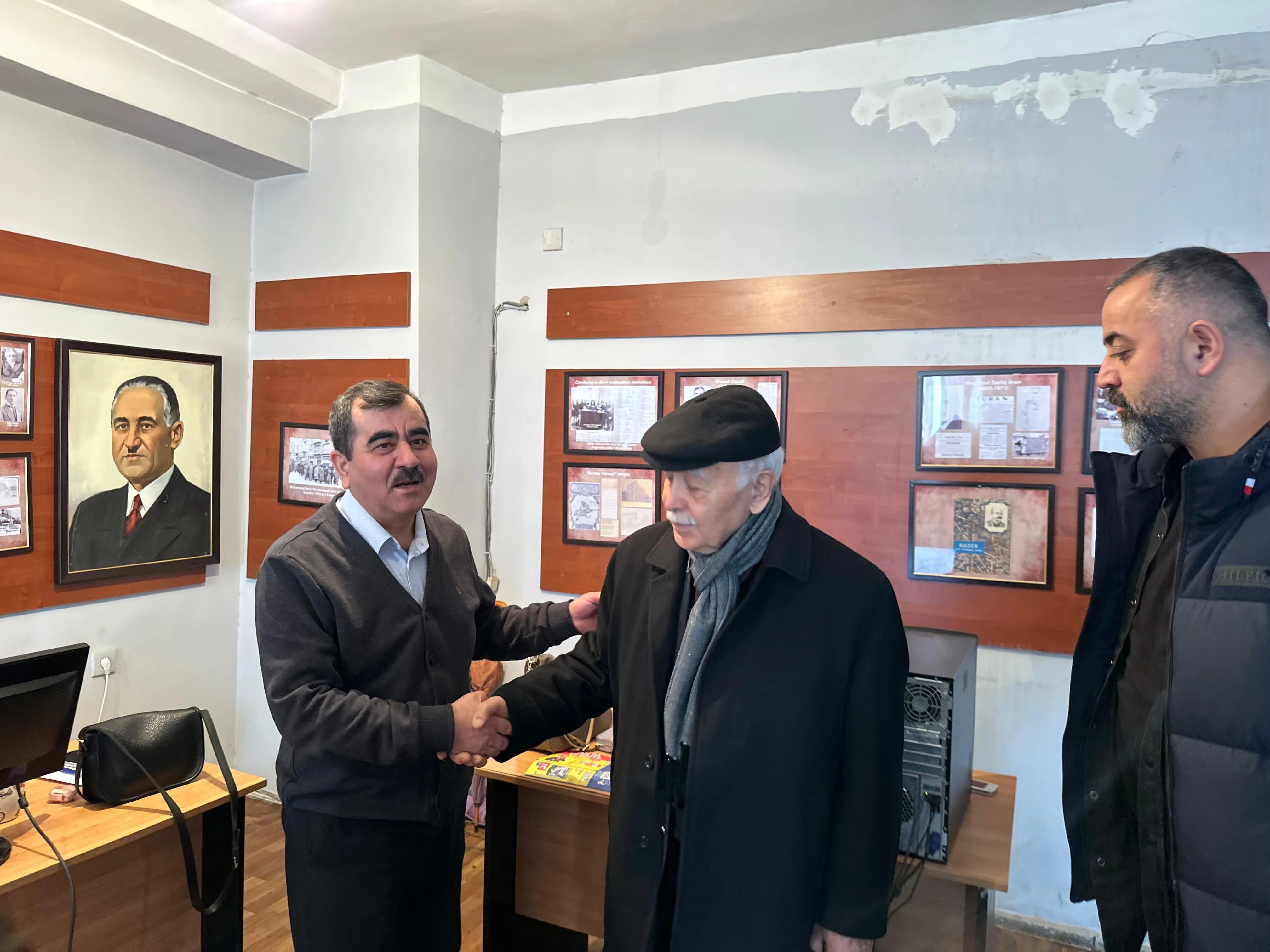 Türkiyənin tanınmış araşdırmaçı-alimləri "Şərq"i ziyarət ediblər - FOTO