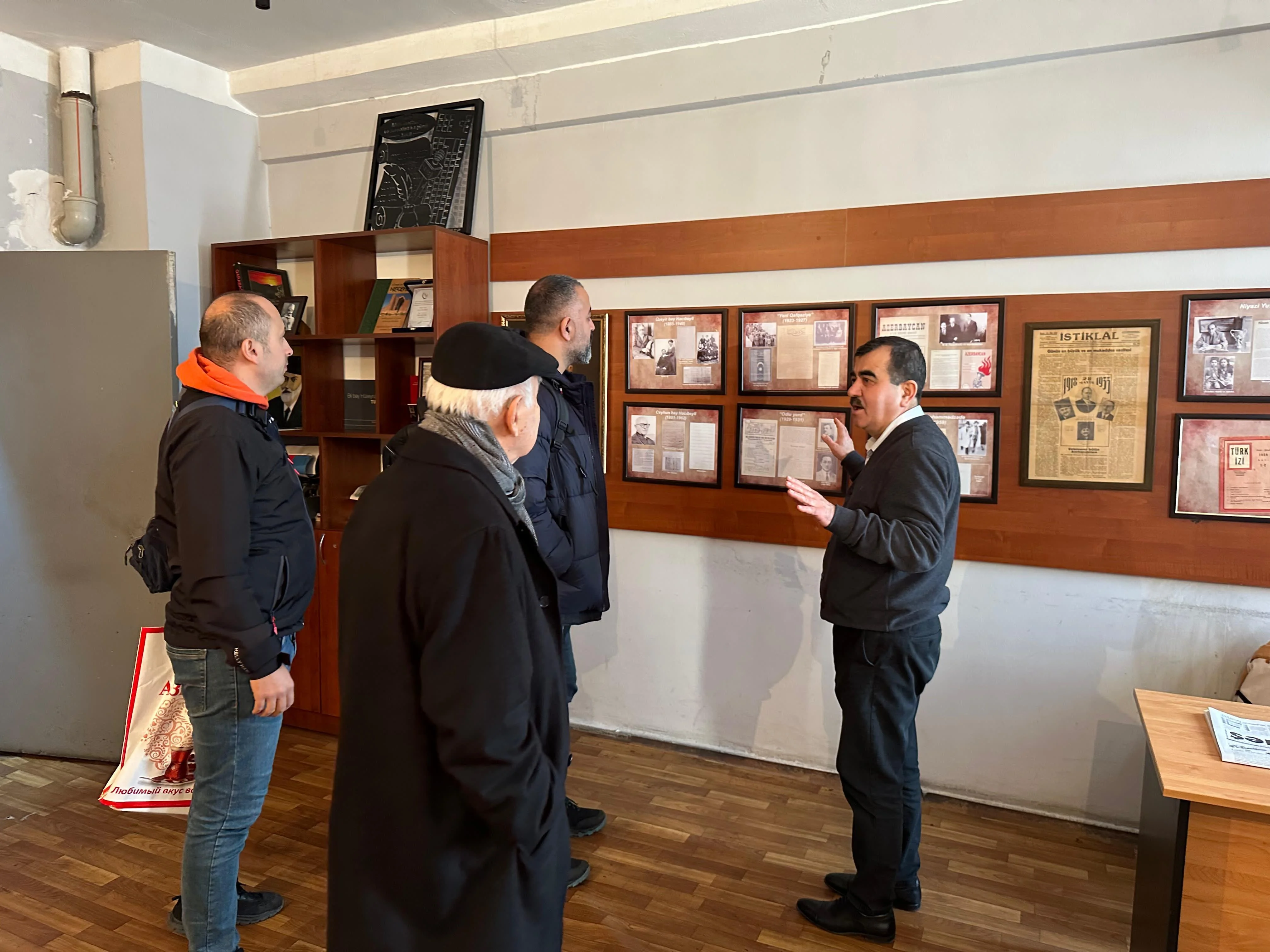 Türkiyənin tanınmış araşdırmaçı-alimləri "Şərq"i ziyarət ediblər - FOTO