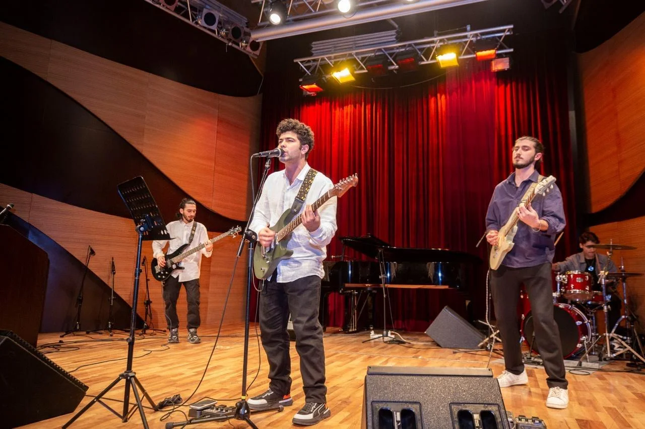 Azərbaycan gənclərinin növbəti səhnə işi -FOTO