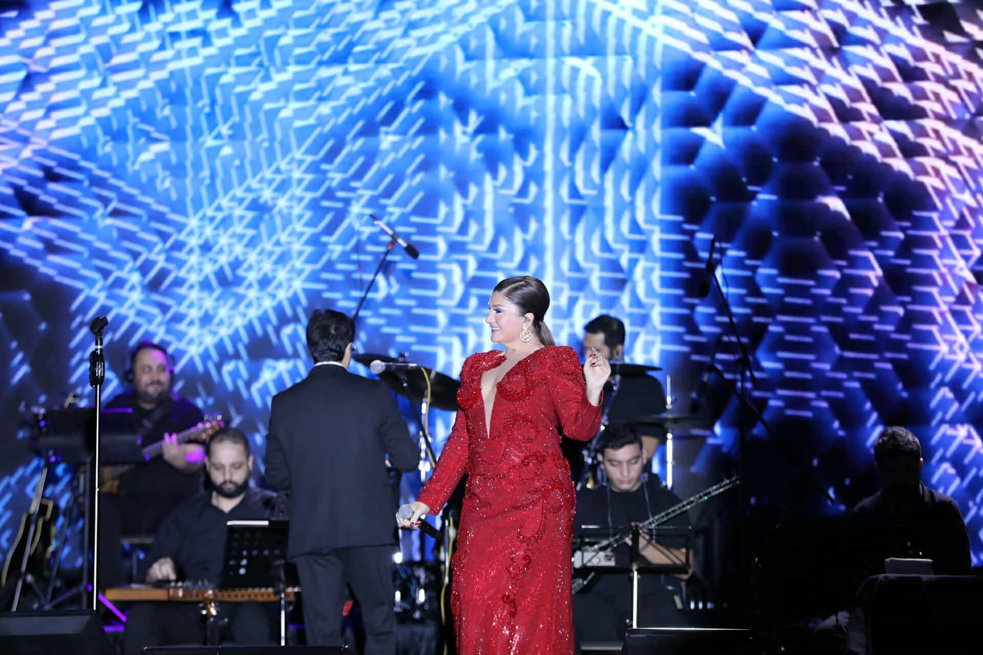 Bakıda Sibel Canın möhtəşəm konserti baş tutub - FOTOLAR