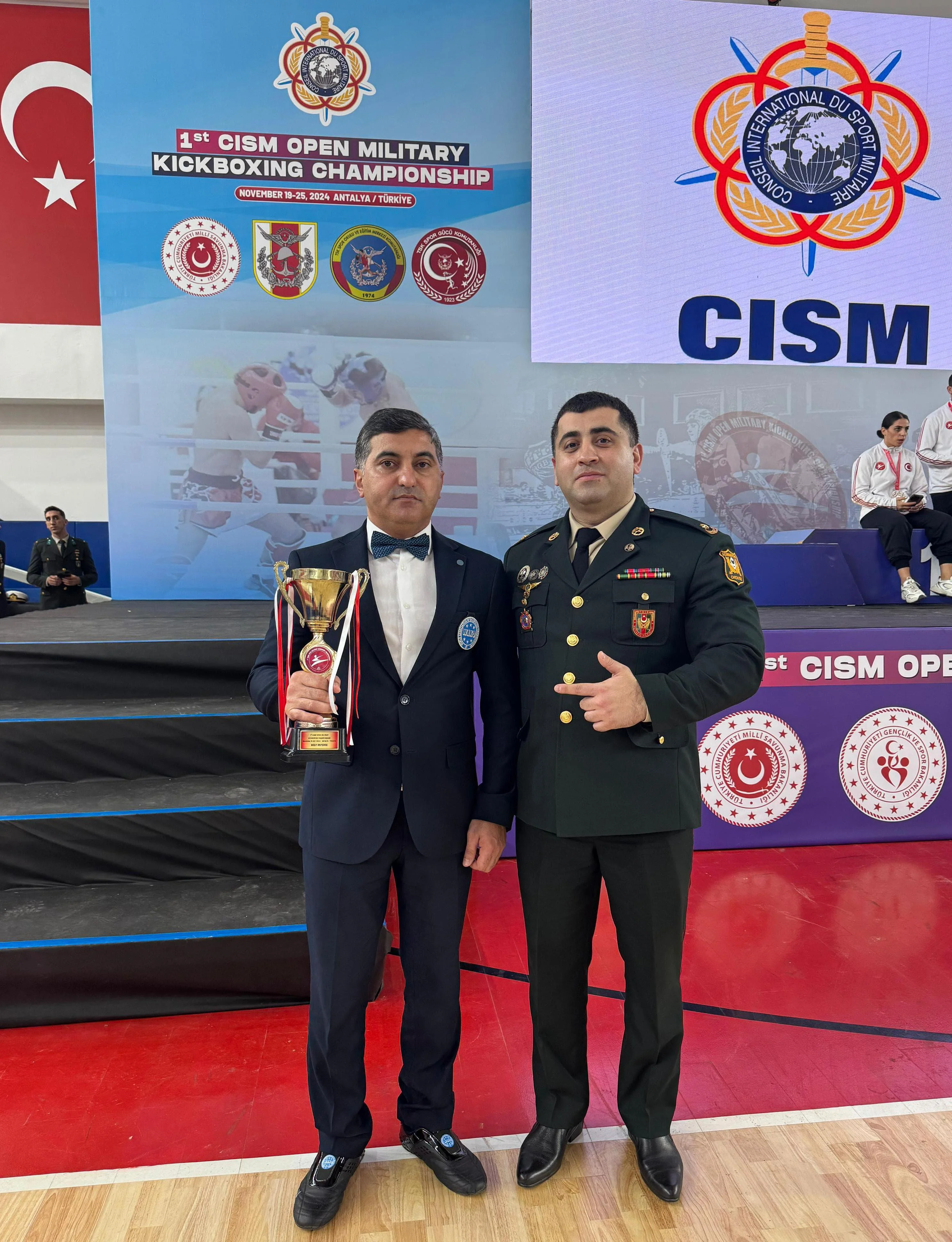 Azərbaycanlı hakim ən yaxşı kişi rinq hakimi "Best referee ring" ünvanına yiyələnib -FOTO