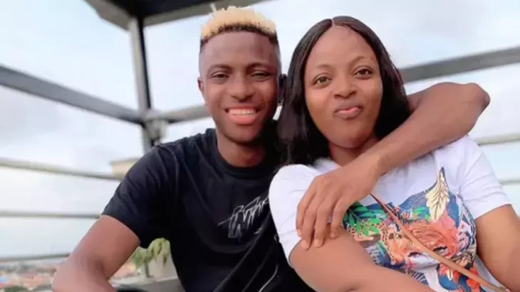 Osimhenin bacısı: “Yeddi nəfər bir otaqda yaşayır və orada yatırdıq”