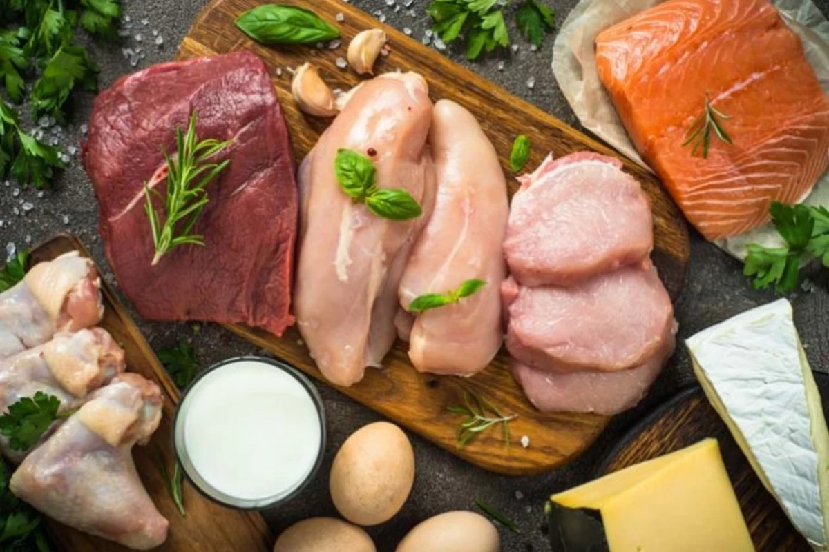 AİB sədri: Açıq havada satılan ət və toyuq ölüm riskidir