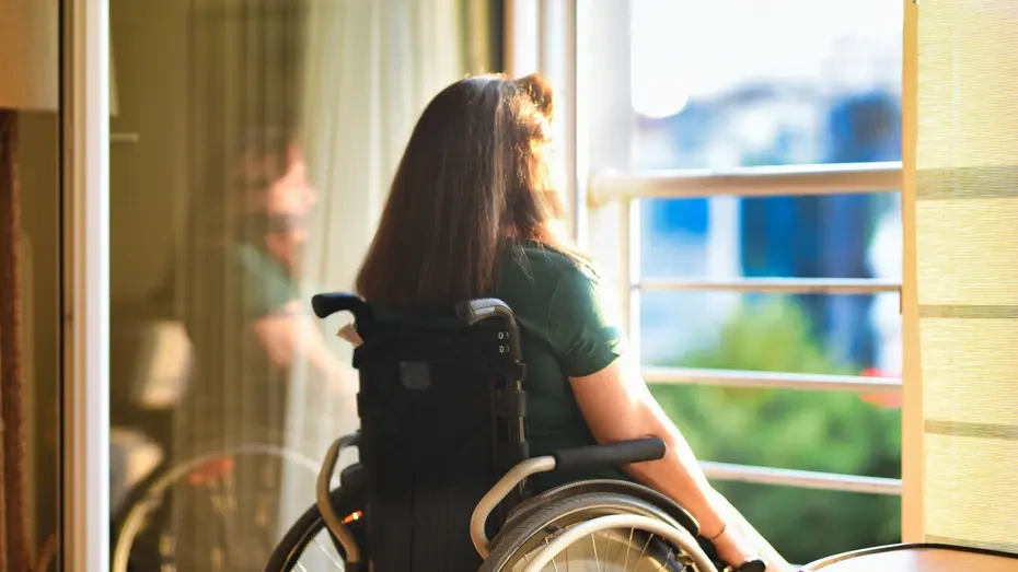 İnsult keçirmə yaşı aşağı düşür: 30 yaşdan aşağı şəxslərdə risk artıb