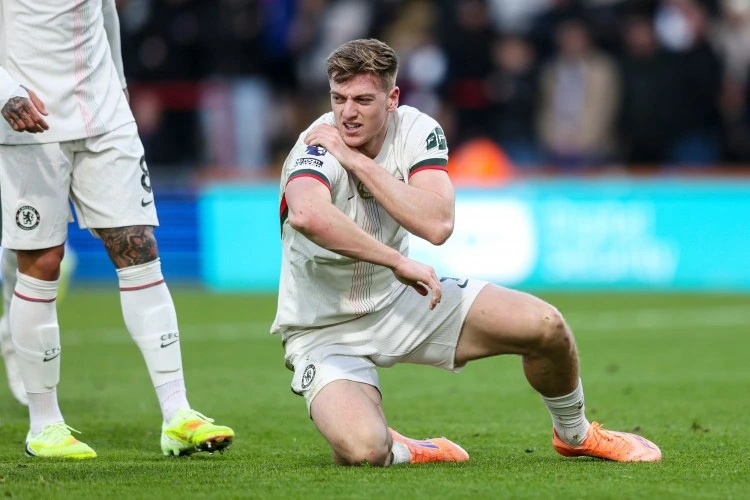 "Çelsi"nin hücumçusu zədələndi - 1 ay oynamayacaq