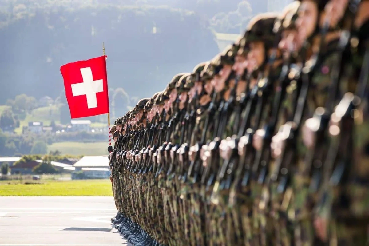 İsveçrə Rusiya ilə müharibəyə hazırlaşır