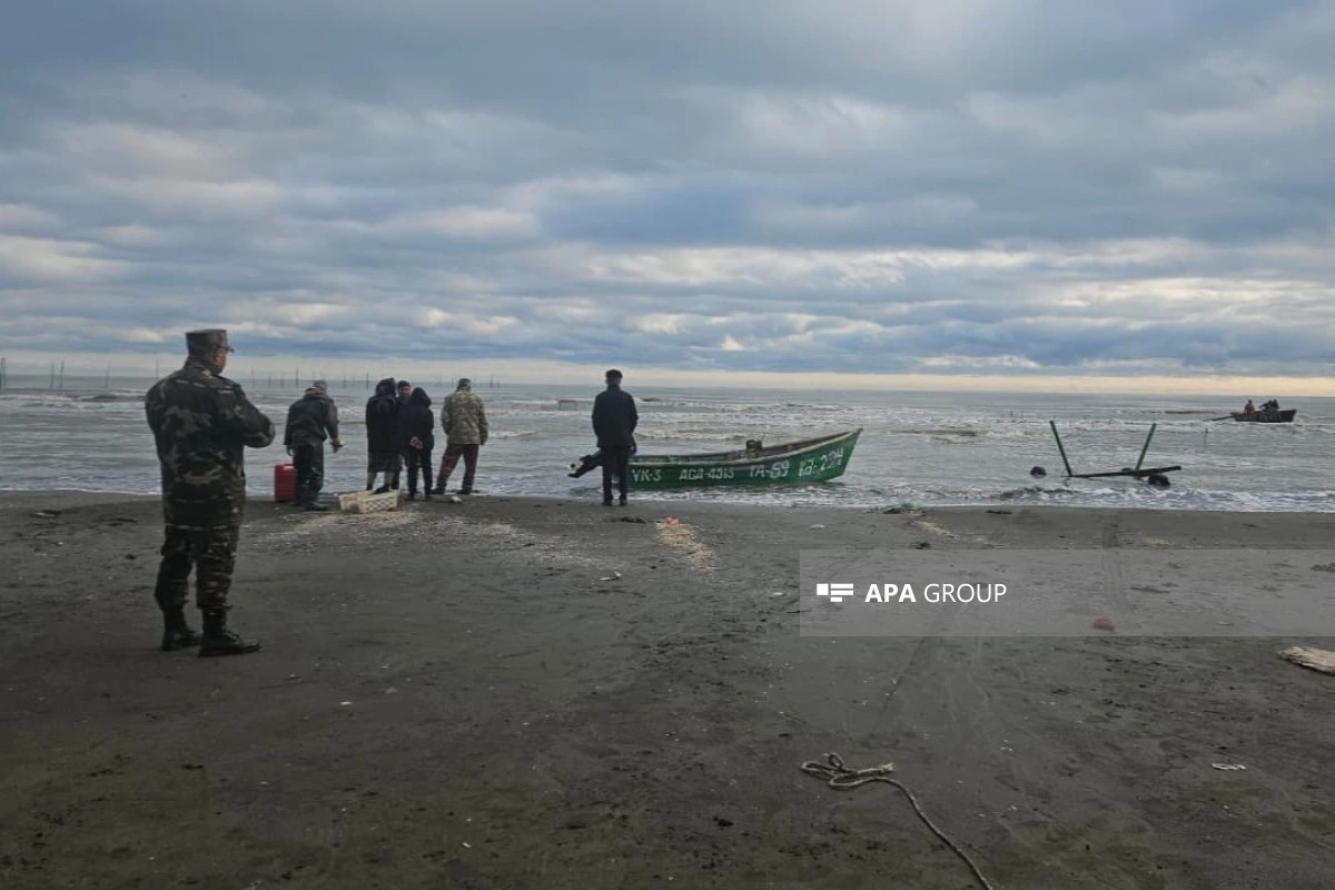 Astarada dənizdə itkin düşmüş balıqçıların axtarışına helikopter cəlb olunub