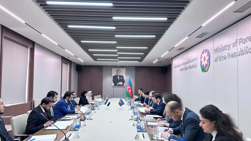 Azərbaycan və BƏƏ arasında konsulluq məsləhətləşmələri keçirilib