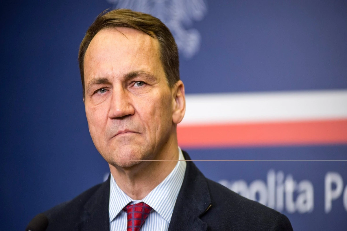 Polşa XİN : “Dmitriyev və Mask Avropanı parçalamağa çalışır”