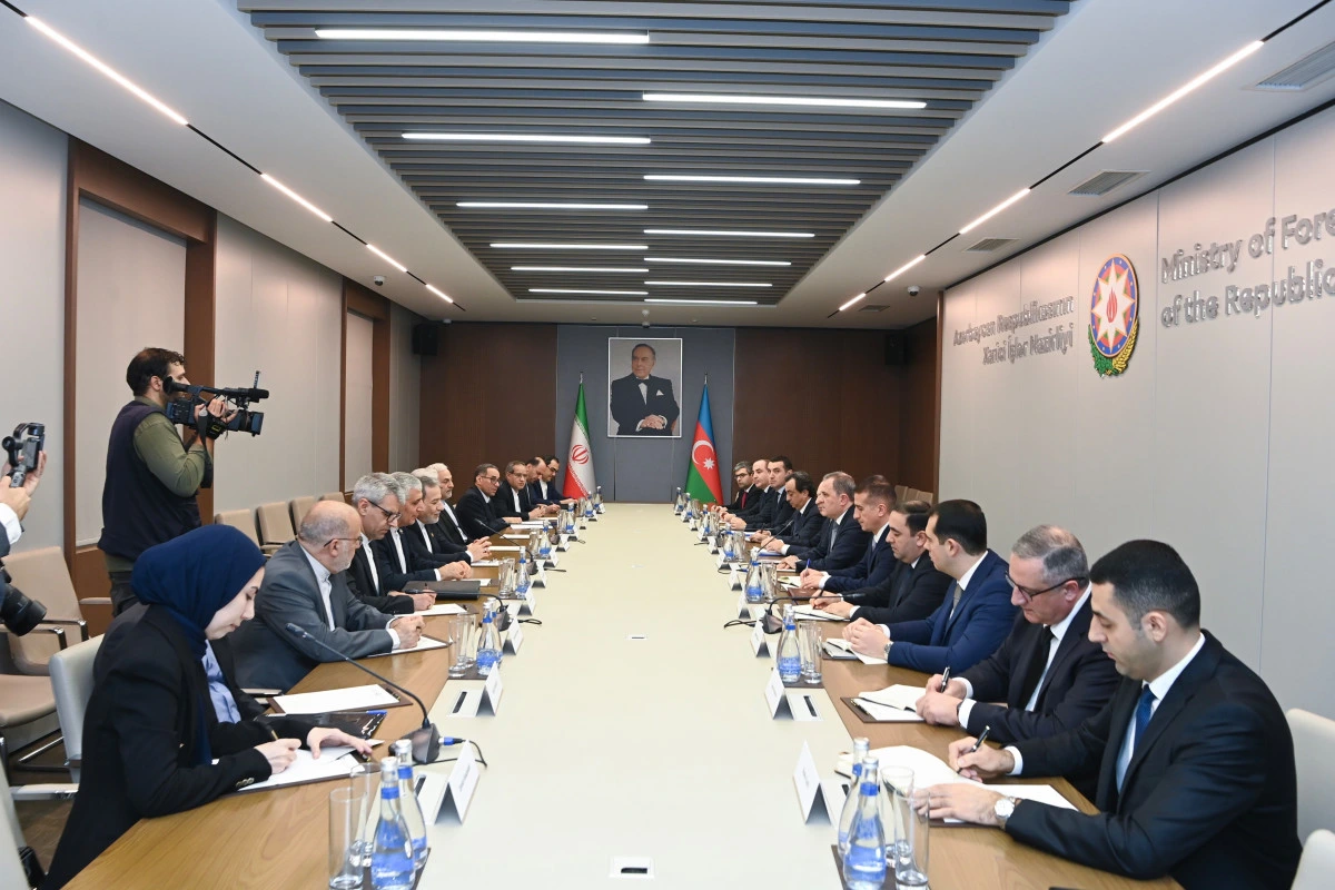 Azərbaycan və İran XİN rəhbərlərinin müzakirə etdiyi məsələlər açıqlanıb - YENİLƏNİB