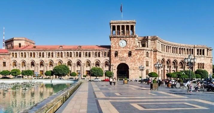 Ermənistanın xarici borcu sürətlə artır