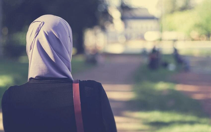 İsveçrənin bəzi dövlət məktəblərində hicab qadağan oluna bilər