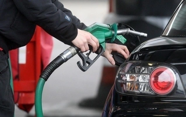 Aİ-92 markalı benzinin qiyməti 5 qəpik bahalaşıb