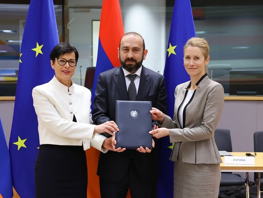 Aİ və Ermənistan manipulyasiya edir - RƏY