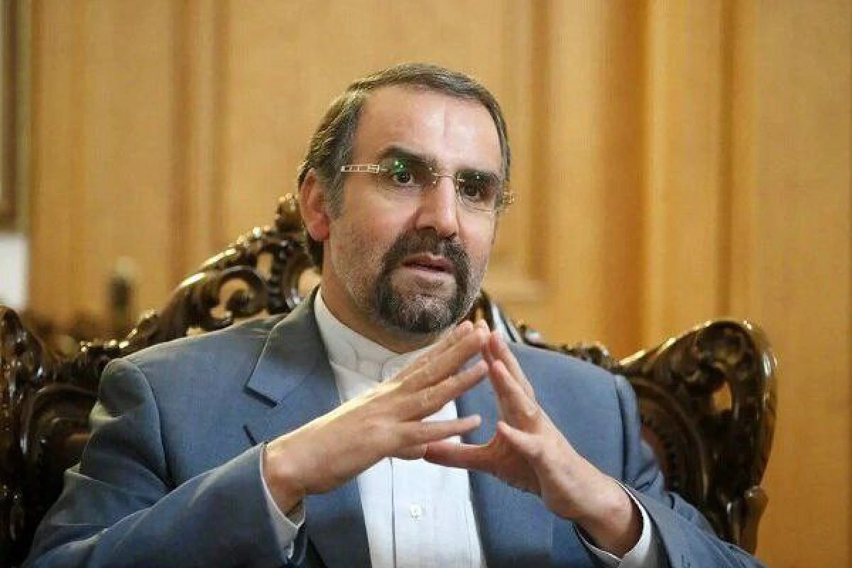 Pezeşkianın müşaviri Mehdi Sənayi etirazlar fonunda istefa verib