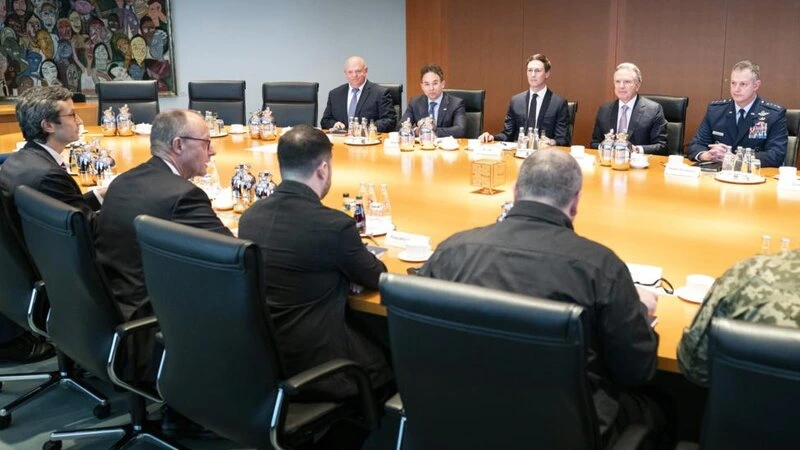 ABŞ-Ukrayna görüşü Berlində ikitərəfli formatda davam edir