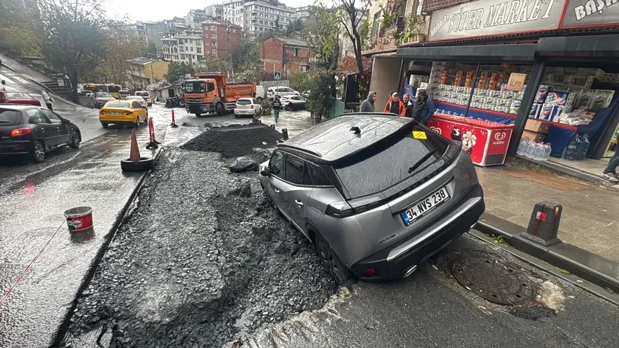 İstanbulda sarı kodlu yağış başladı, 24 saat davam edəcək