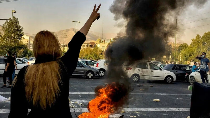 KİV: İranda müxalifətə qarşı repressiyalar gücləndirilib