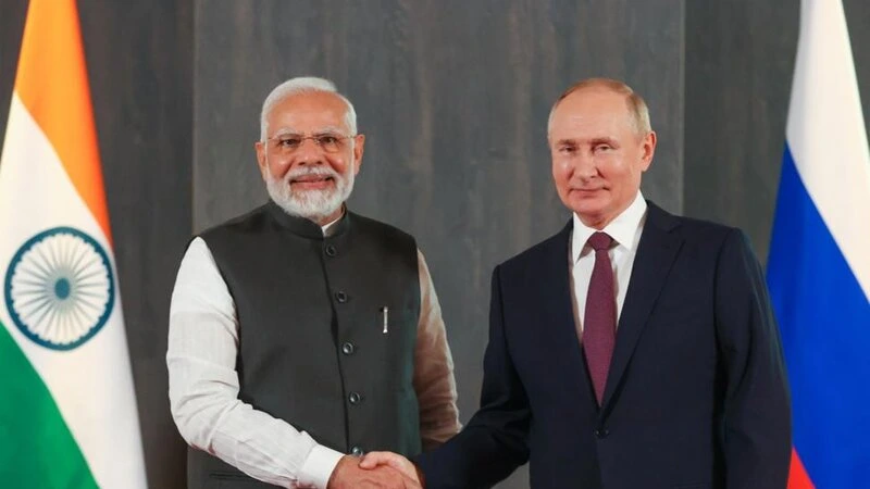 Putinlə Hindistan prezidentinin görüşü yarım saat davam edib