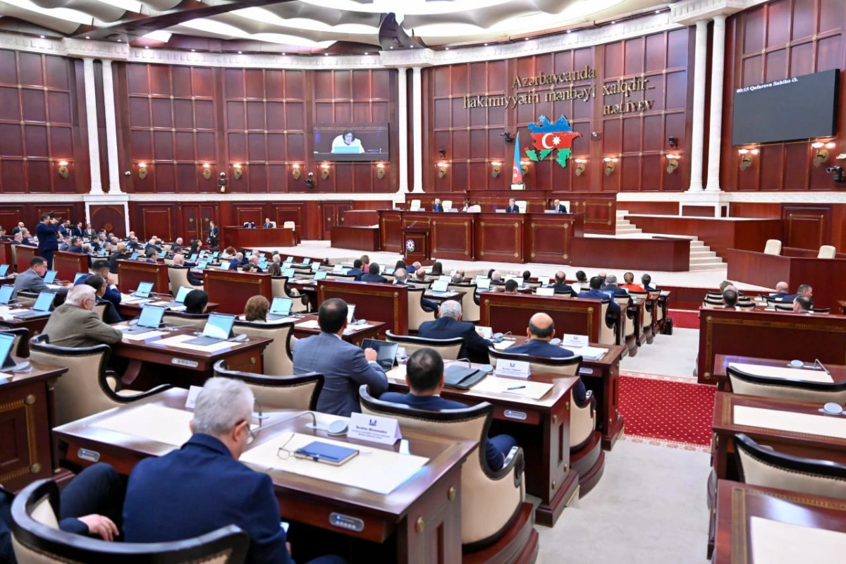 Milli Məclisin payız sessiyası çərçivəsində son iclası başlayıb