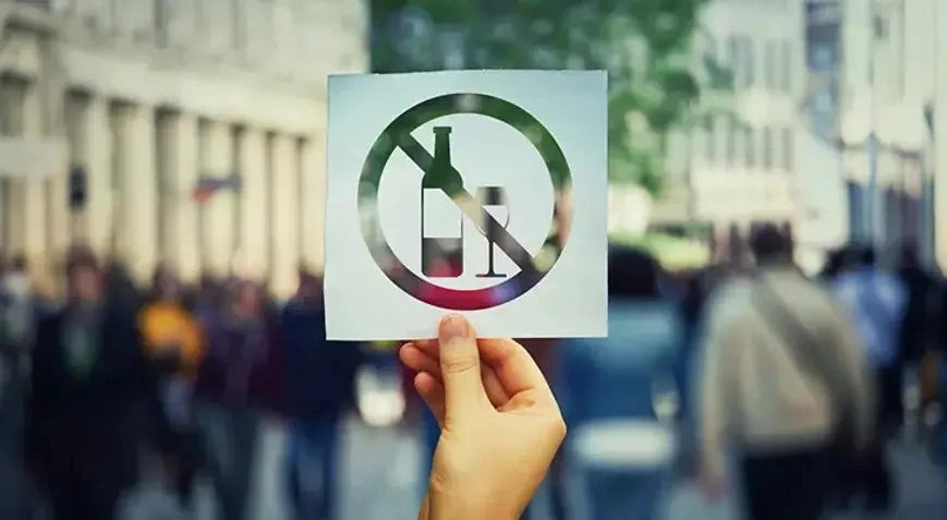 53 ildir qüvvədə idi! Spirtli içki satış qadağası ləğv edildi