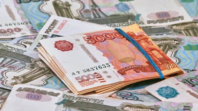 Ukrayna Rusiya mallarına idxal qadağasını bir il uzatdı