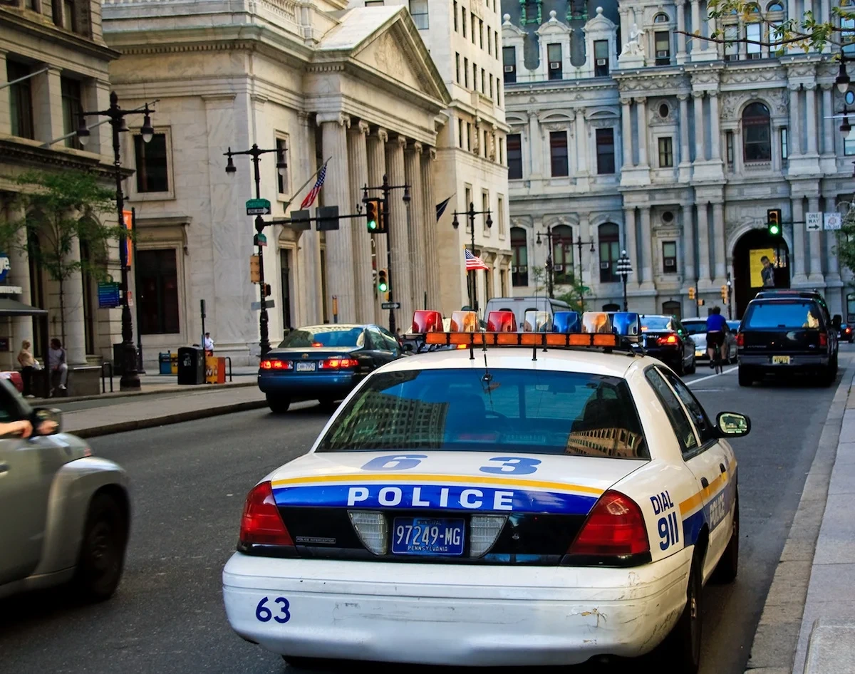 Cənubi Afrikada hostelə silahlı hücum: 10 nəfər öldü