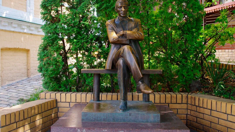 Kiyevdə Rusiyaya aid daha bir neçə abidə söküləcək