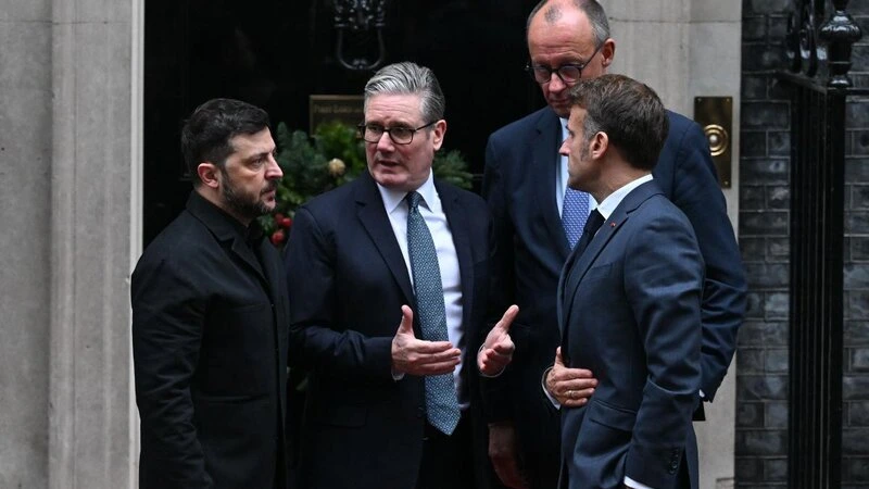 Starmer Zelenski və Avropa liderlərinin kritik danışığında iştirak etməyib